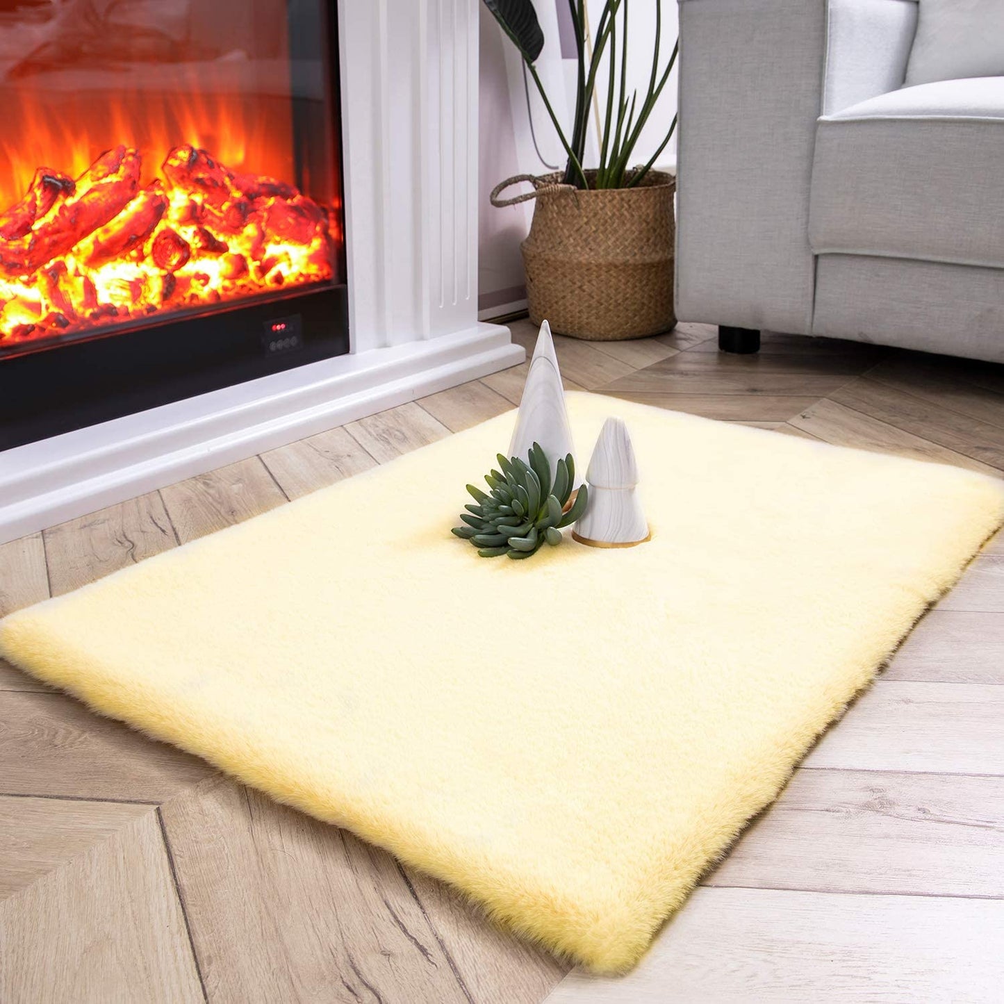 Ultra Soft Faux Rabbit Fur Rug, 2 x 3 Feet