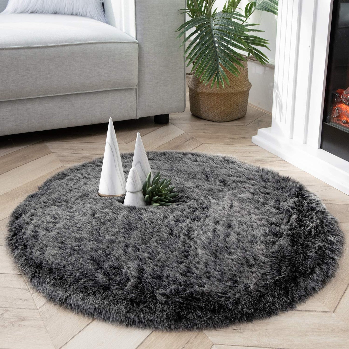 Ultra Soft Faux Rabbit Fur Rug, 2 x 3 Feet