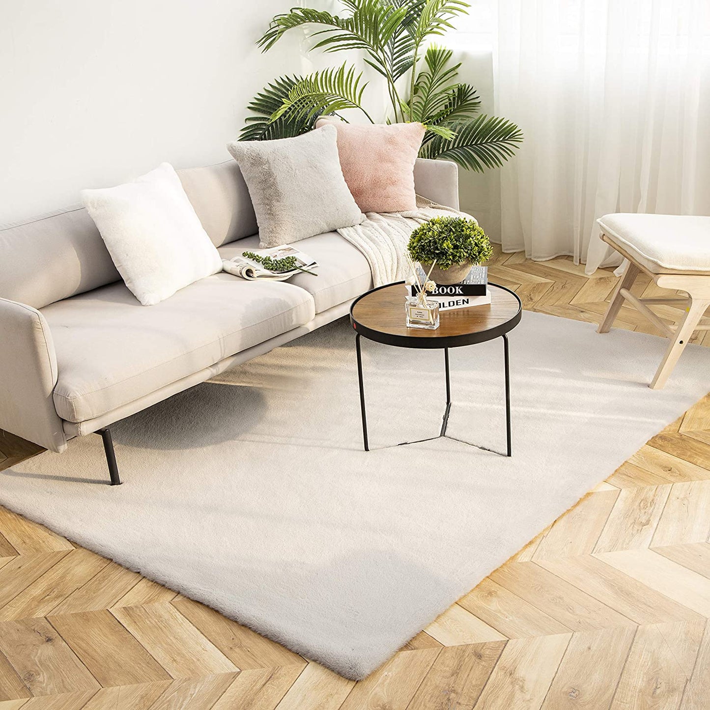 Ultra Soft Faux Rabbit Fur Rug, 2 x 3 Feet