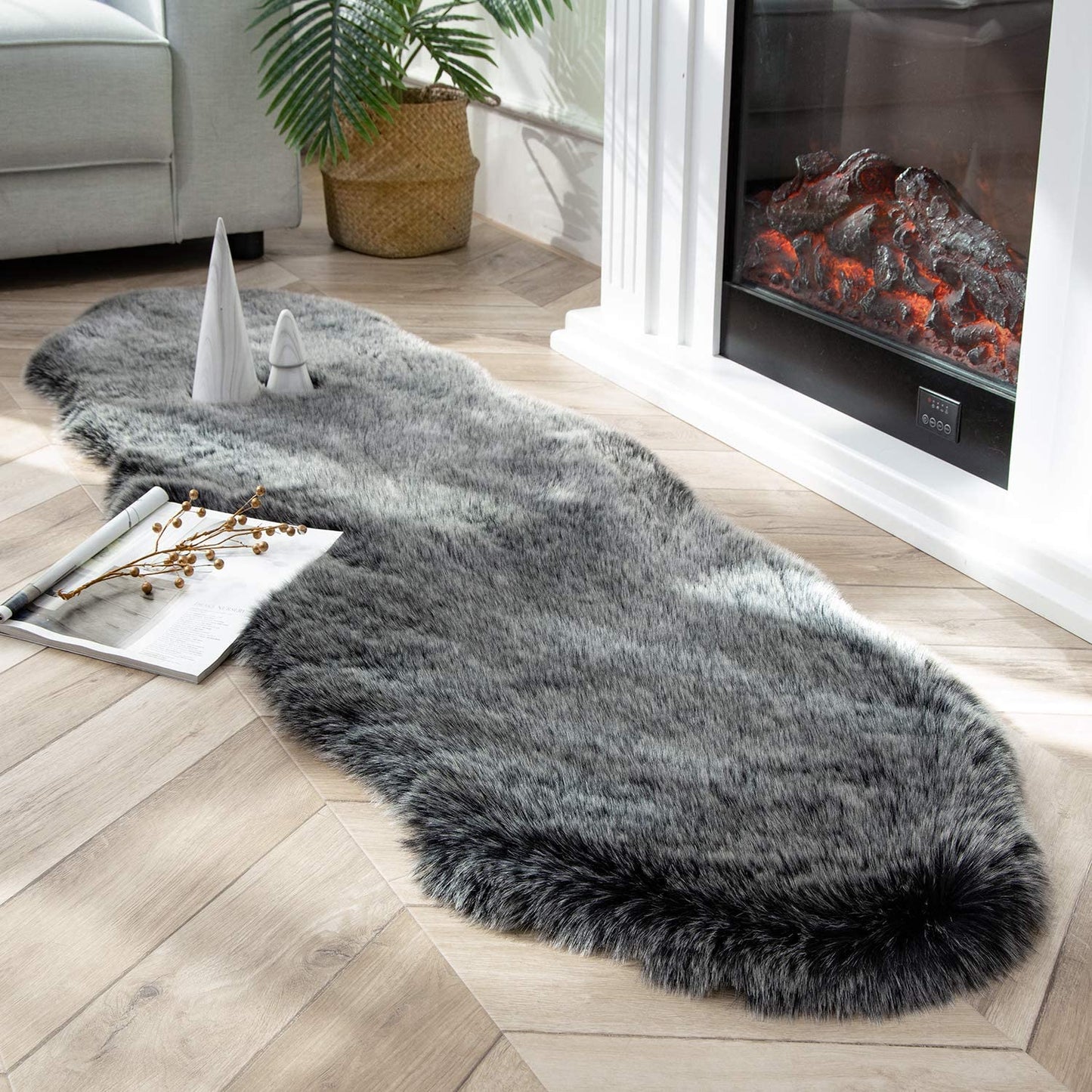 Ultra Soft Faux Rabbit Fur Rug, 2 x 3 Feet