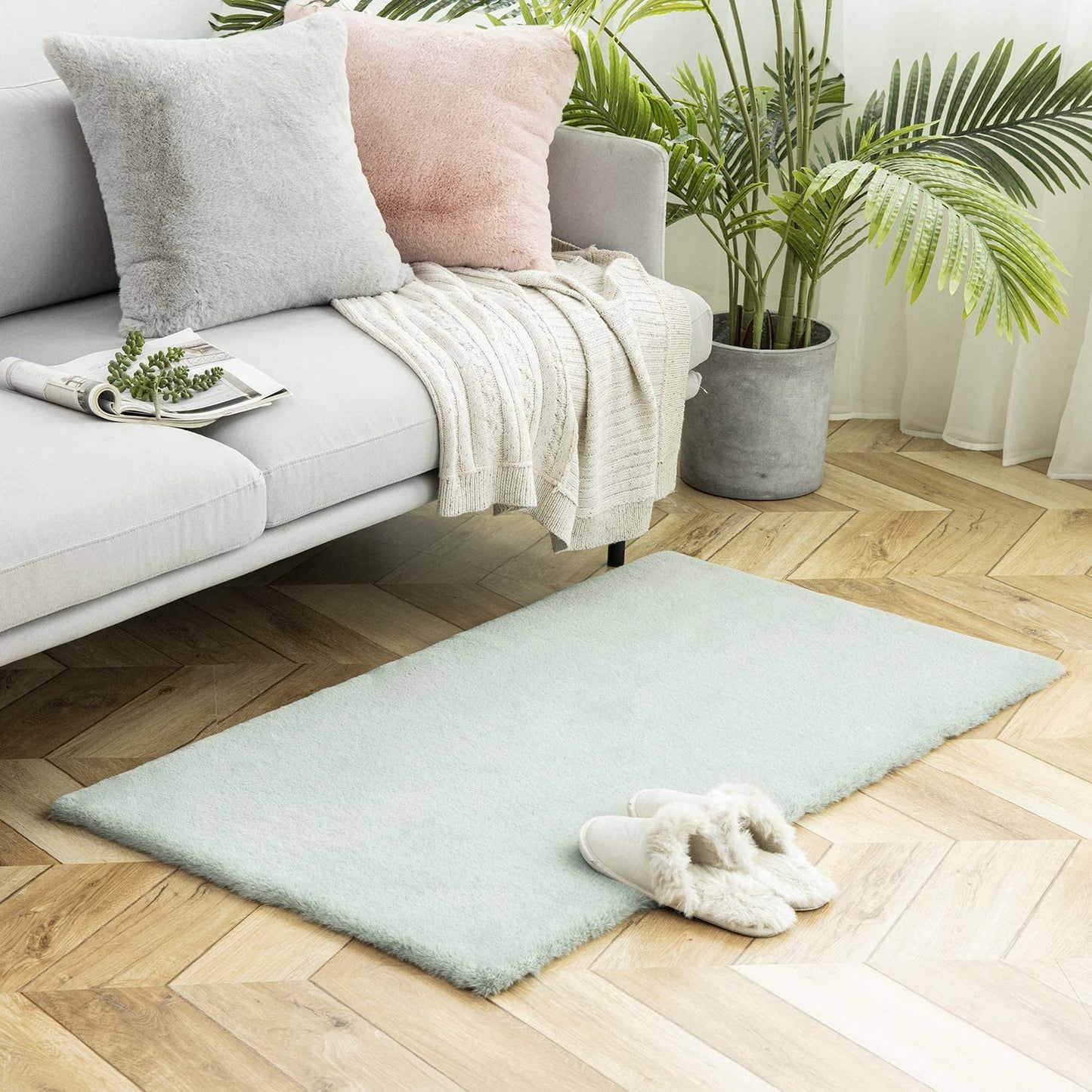 Ultra Soft Faux Rabbit Fur Rug, 2 x 3 Feet