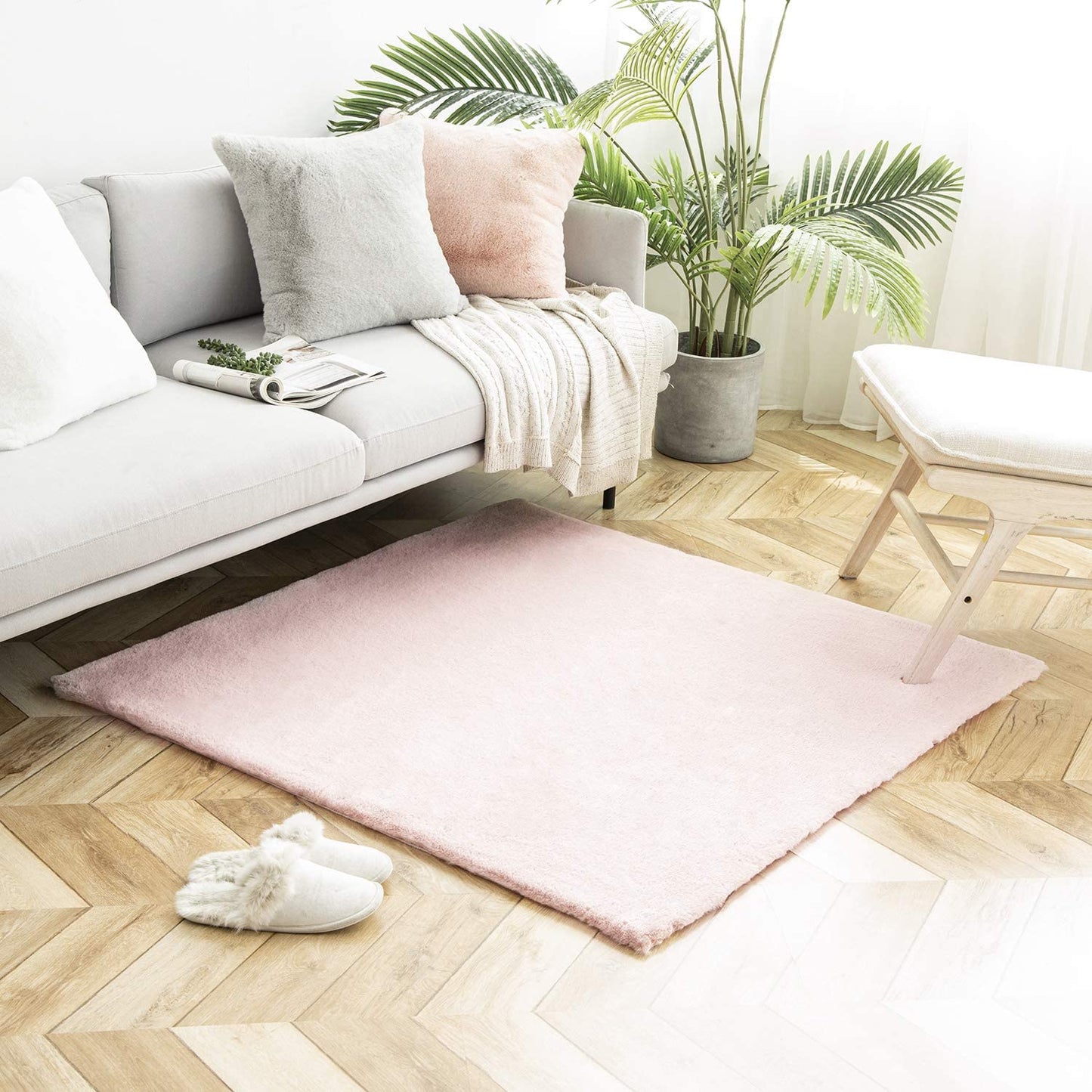 Ultra Soft Faux Rabbit Fur Rug, 2 x 3 Feet