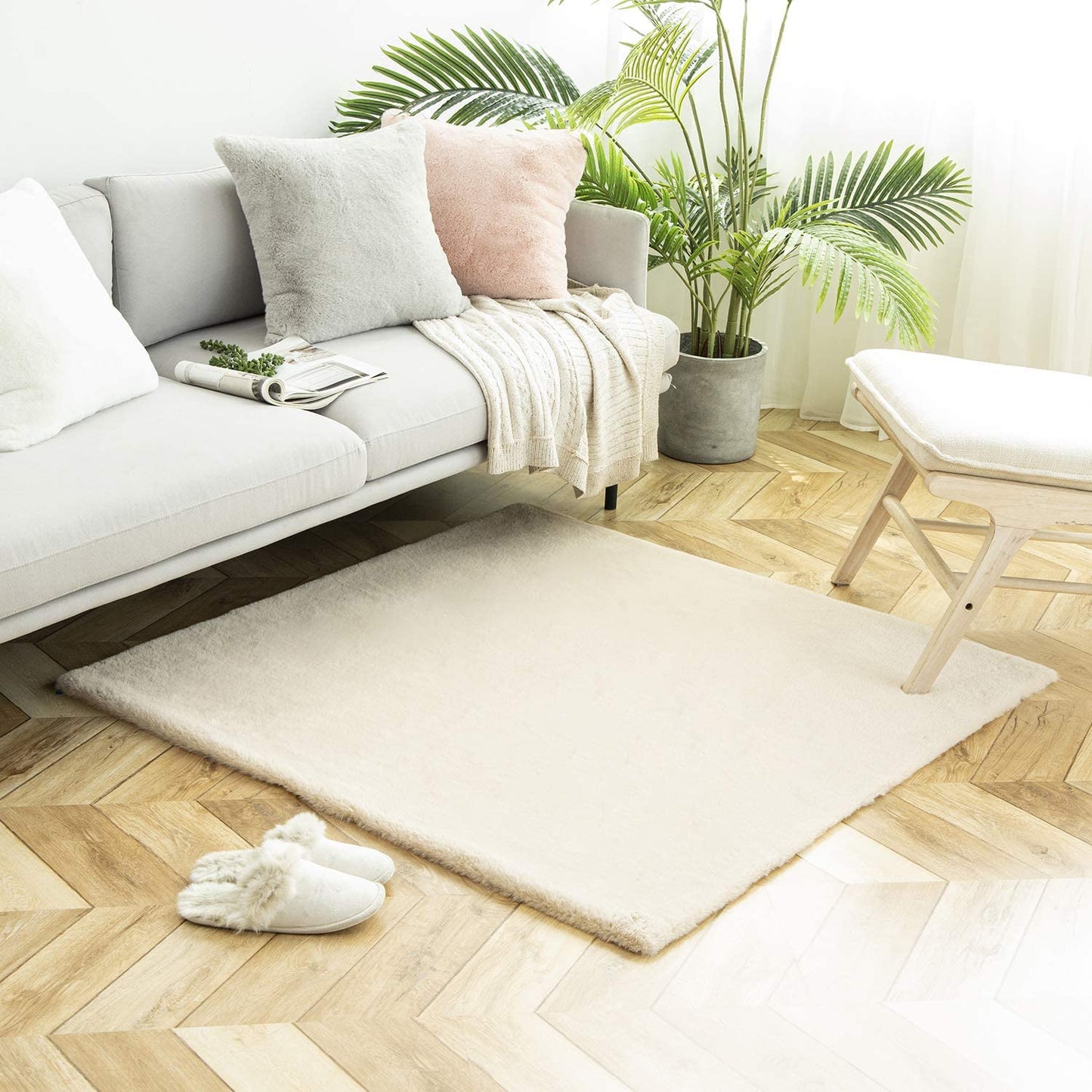 Ultra Soft Faux Rabbit Fur Rug, 2 x 3 Feet