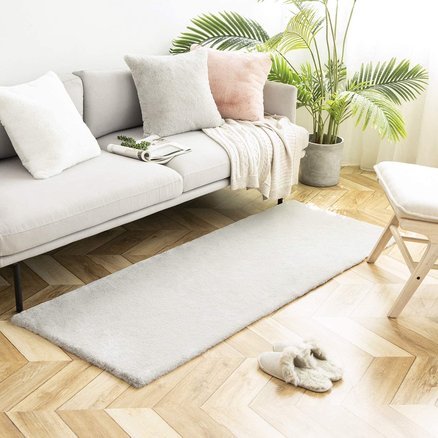 Ultra Soft Faux Rabbit Fur Rug, 2 x 3 Feet