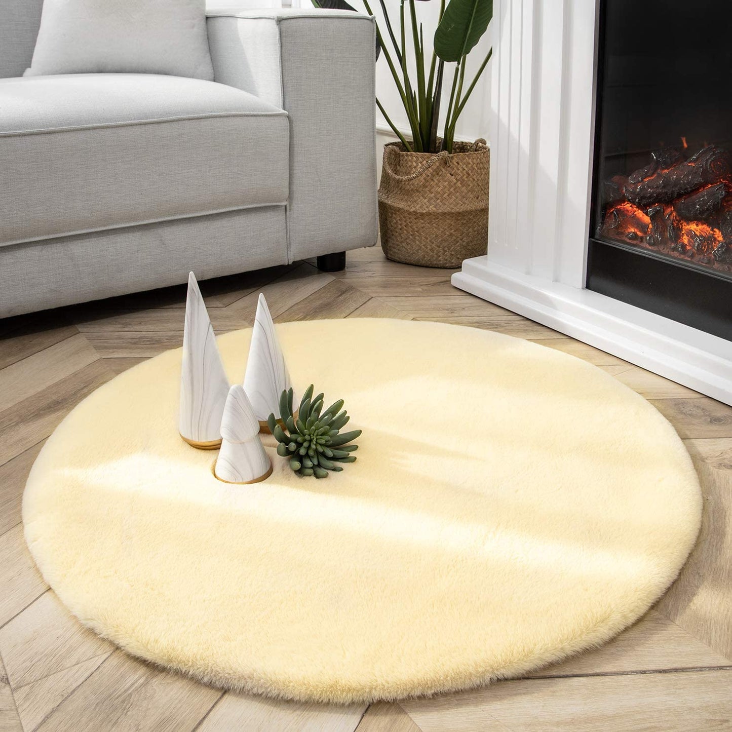 Ultra Soft Faux Rabbit Fur Rug, 2 x 3 Feet