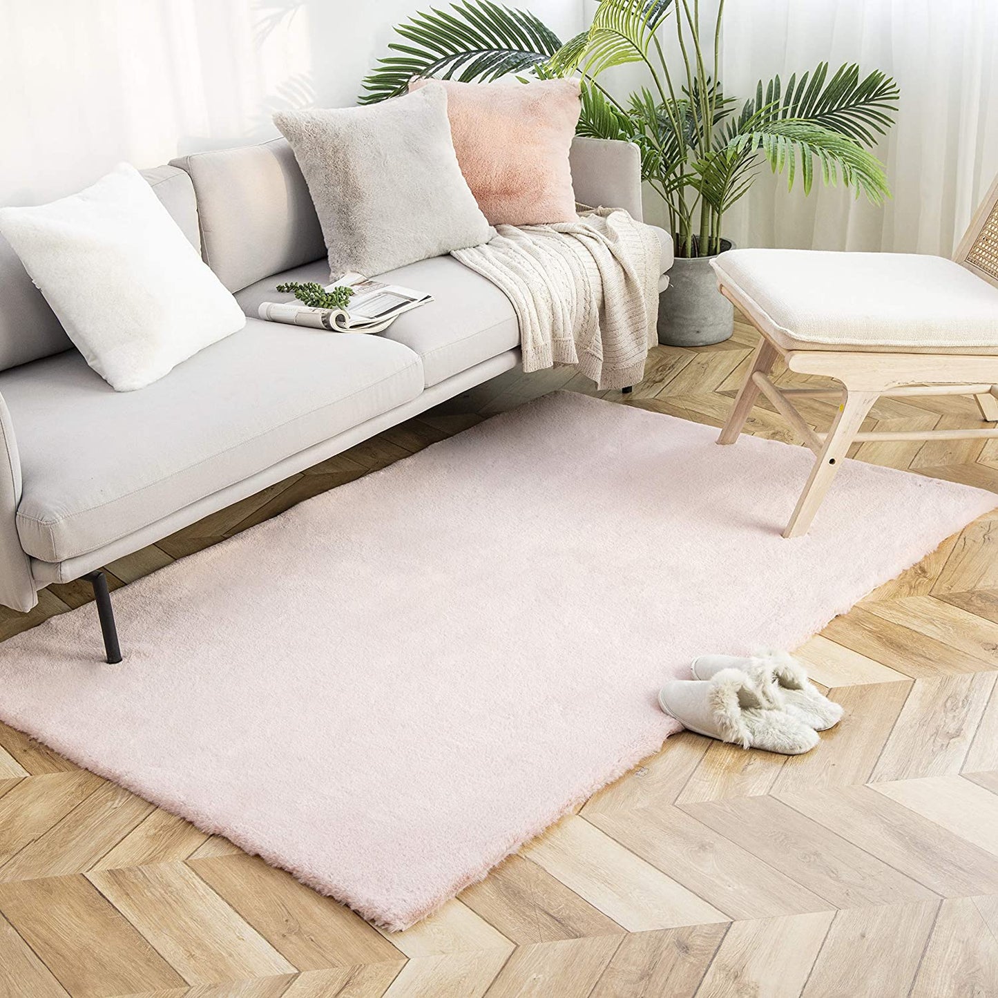 Ultra Soft Faux Rabbit Fur Rug, 2 x 3 Feet