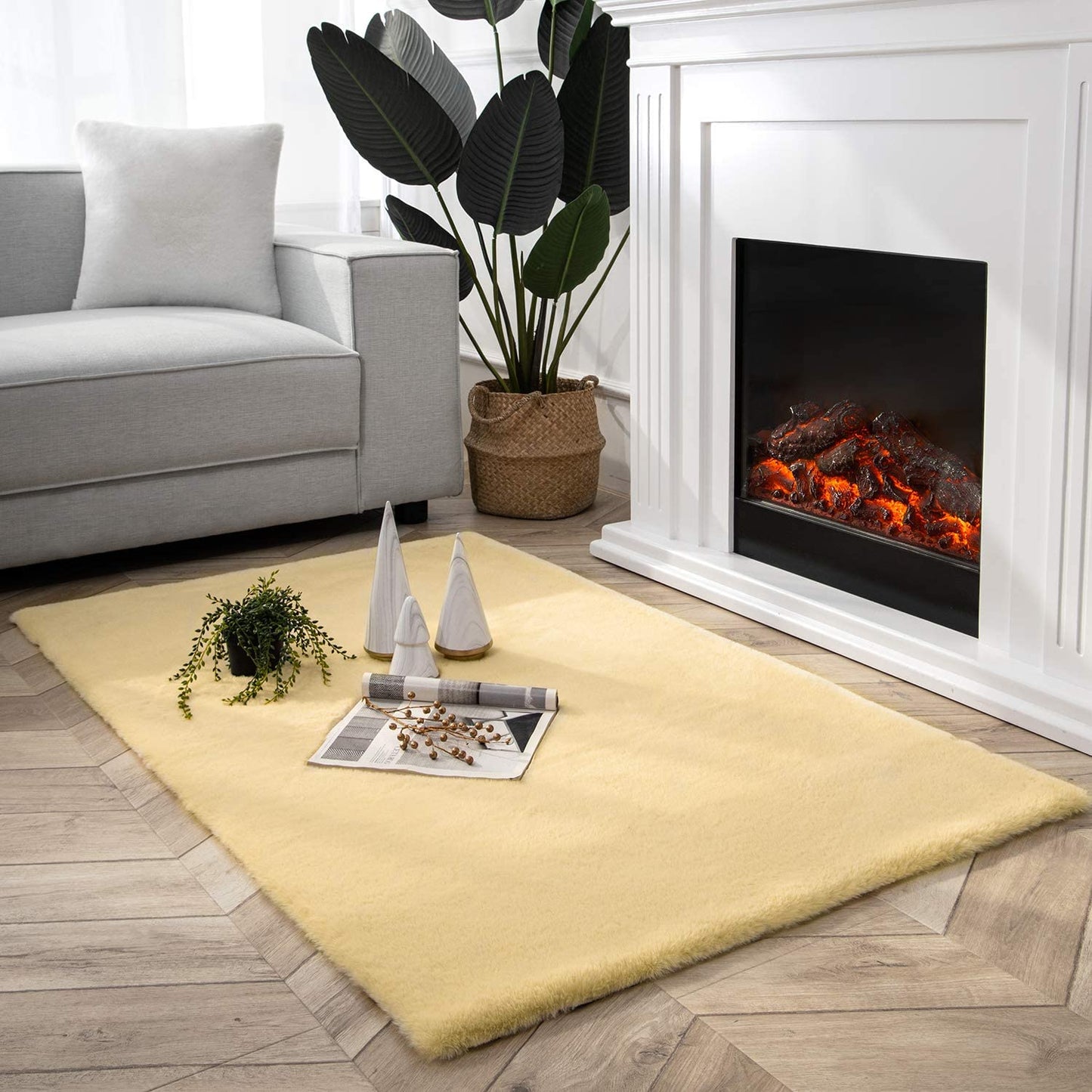 Ultra Soft Faux Rabbit Fur Rug, 2 x 3 Feet