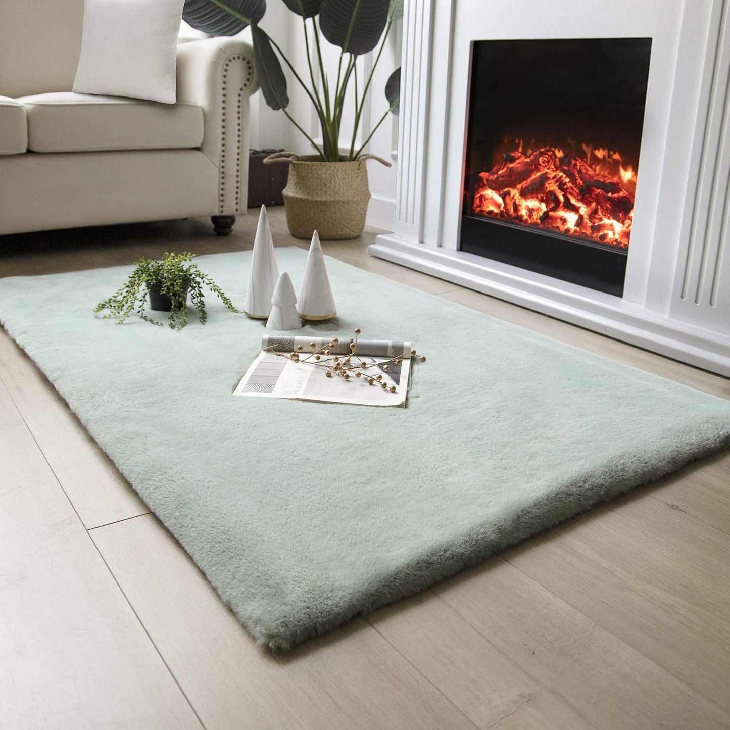 Ultra Soft Faux Rabbit Fur Rug, 2 x 3 Feet