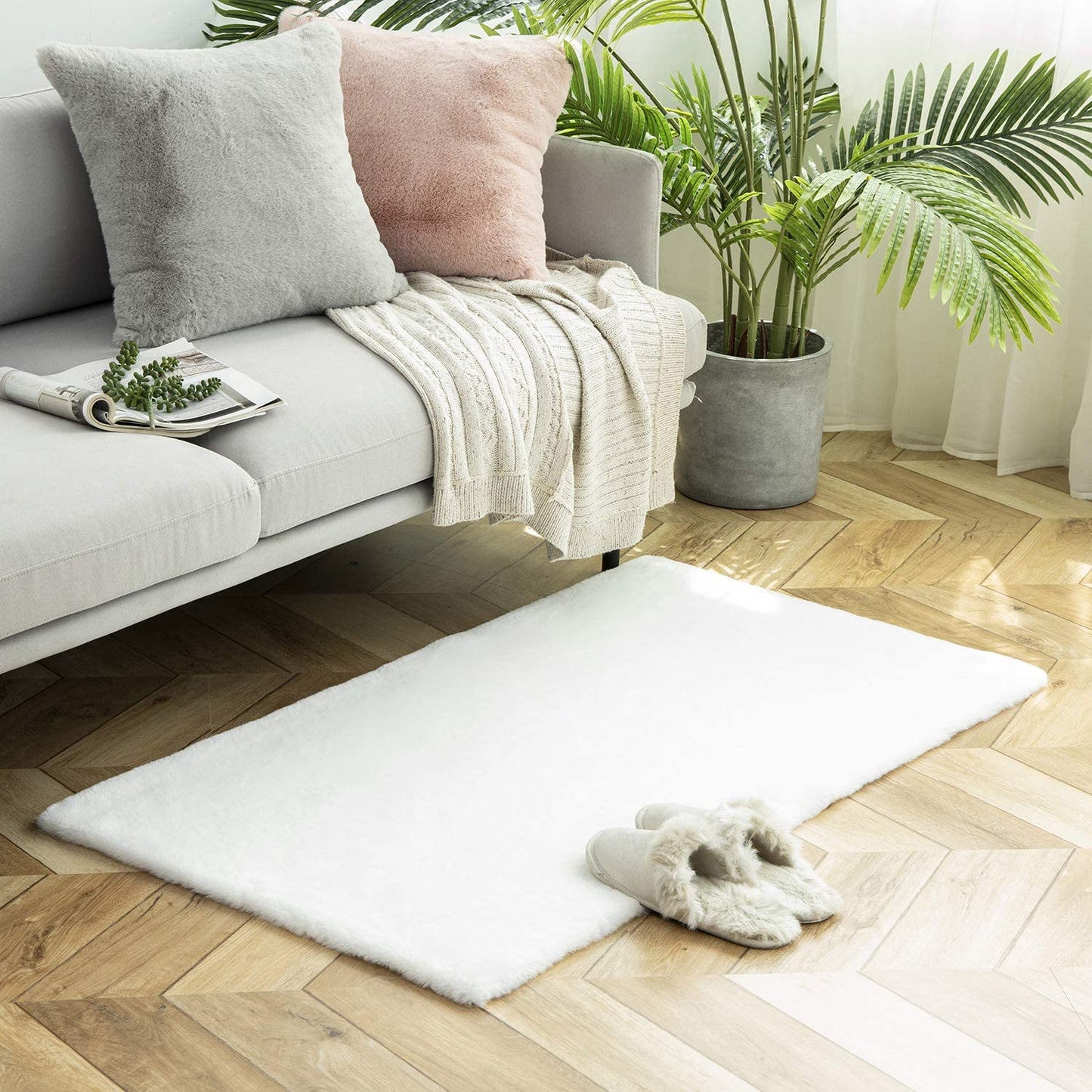 Ultra Soft Faux Rabbit Fur Rug, 2 x 3 Feet